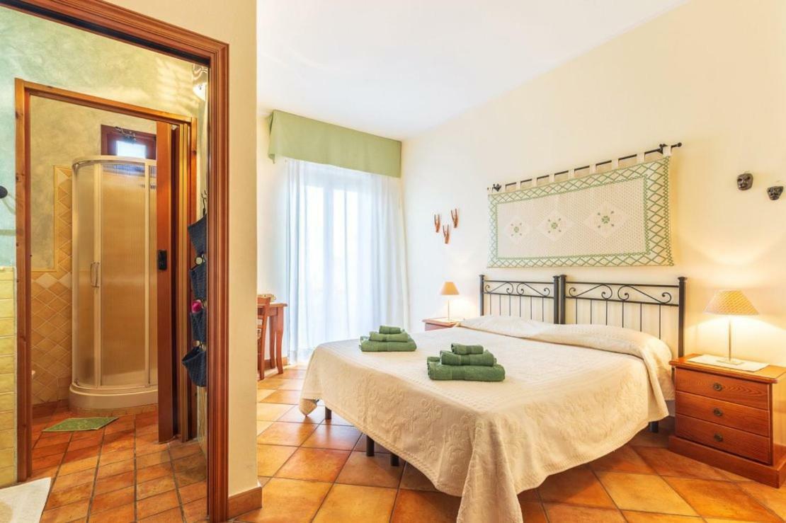 Il Leccio Bed and Breakfast Tortolì Buitenkant foto