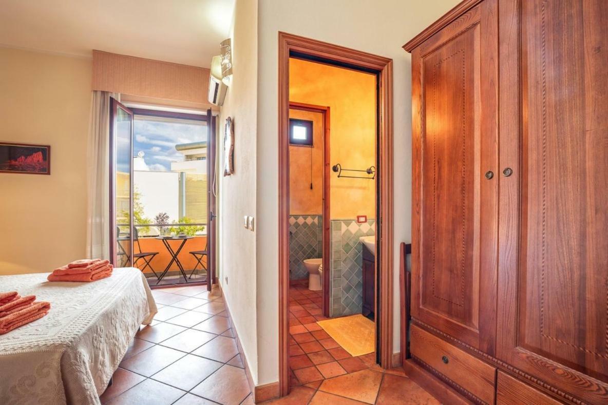 Il Leccio Bed and Breakfast Tortolì Buitenkant foto