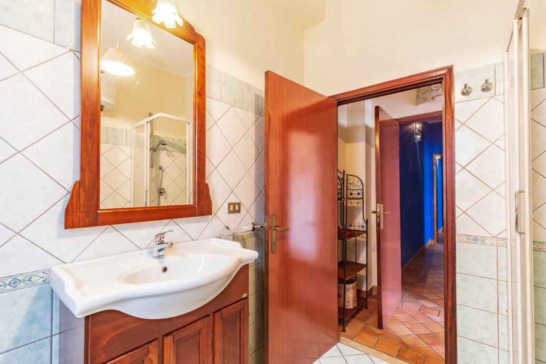 Il Leccio Bed and Breakfast Tortolì Buitenkant foto